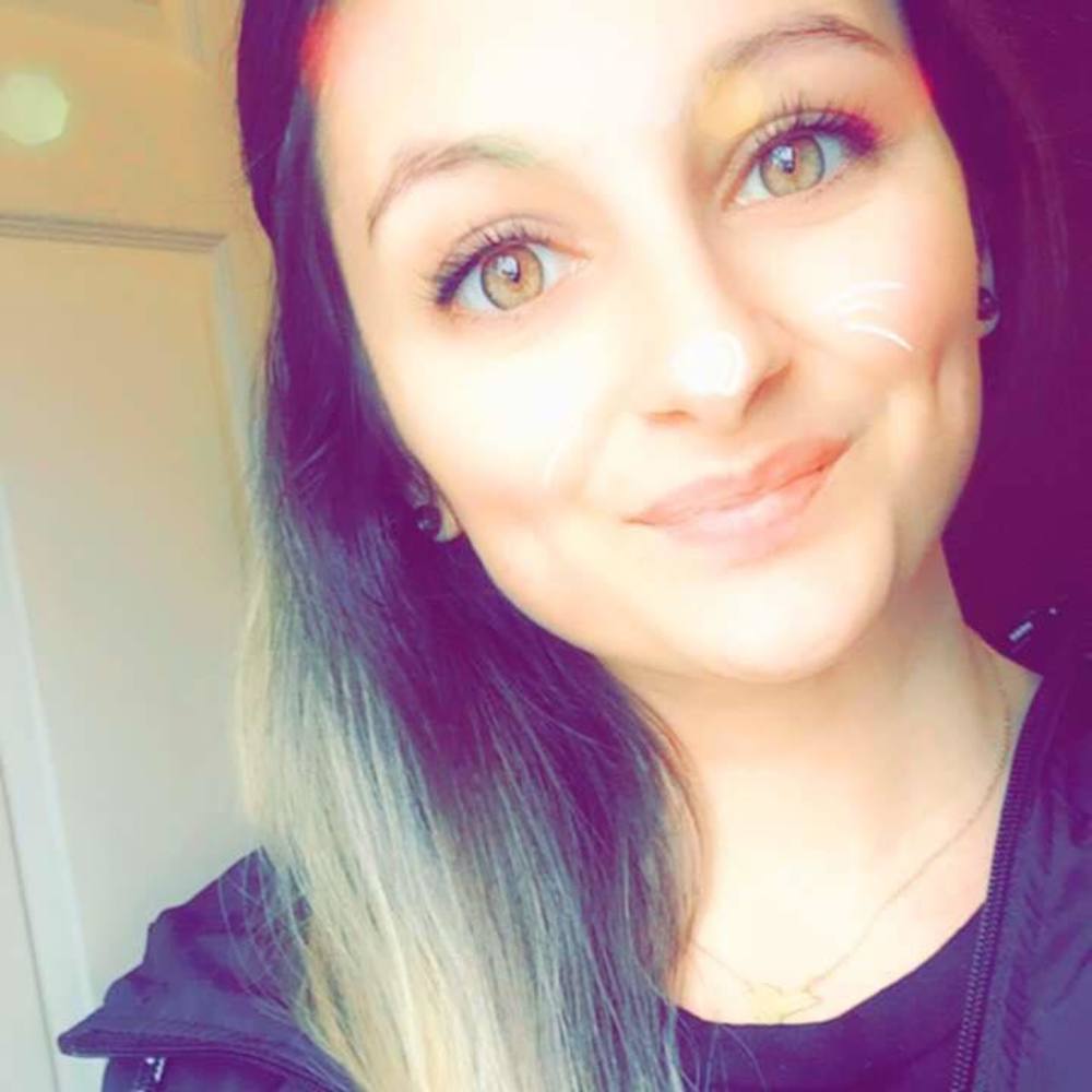 Meet your Posher, Angela